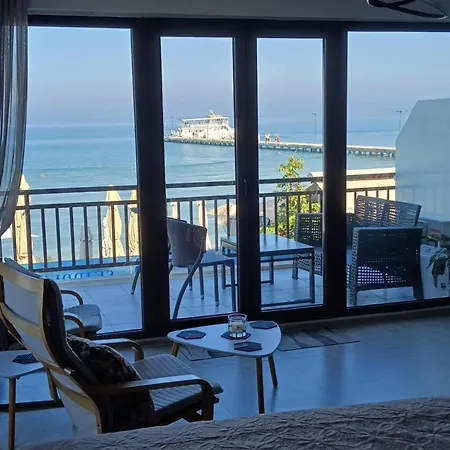 アパート Seashore A Peraía