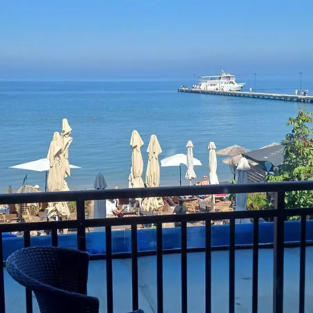 Seashore A Апартаменты Переа